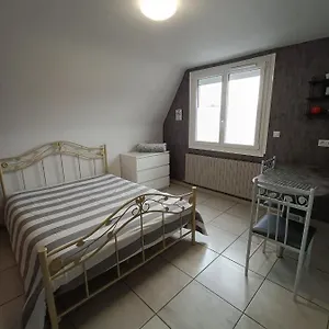 2 Personnes Entre Terre Et Questembert